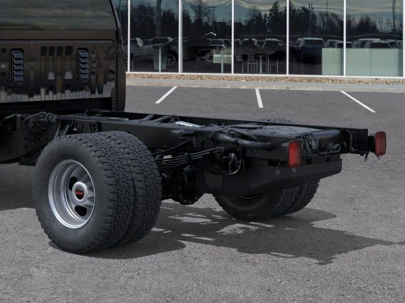 2025 GMC Sierra 3500HD Pro - Photo 14