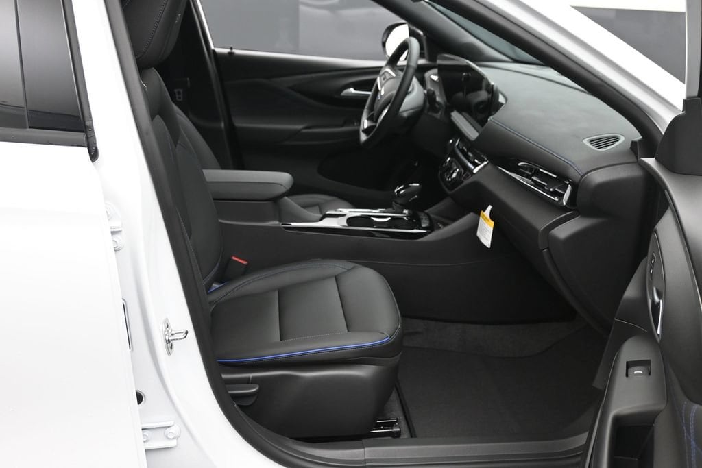 2026 Buick Envista Sport Touring - Photo 9