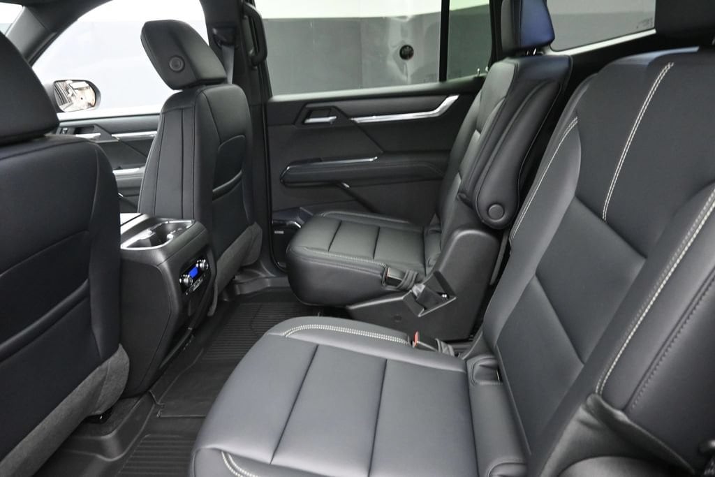 2027 GMC Acadia Elevation - Photo 14