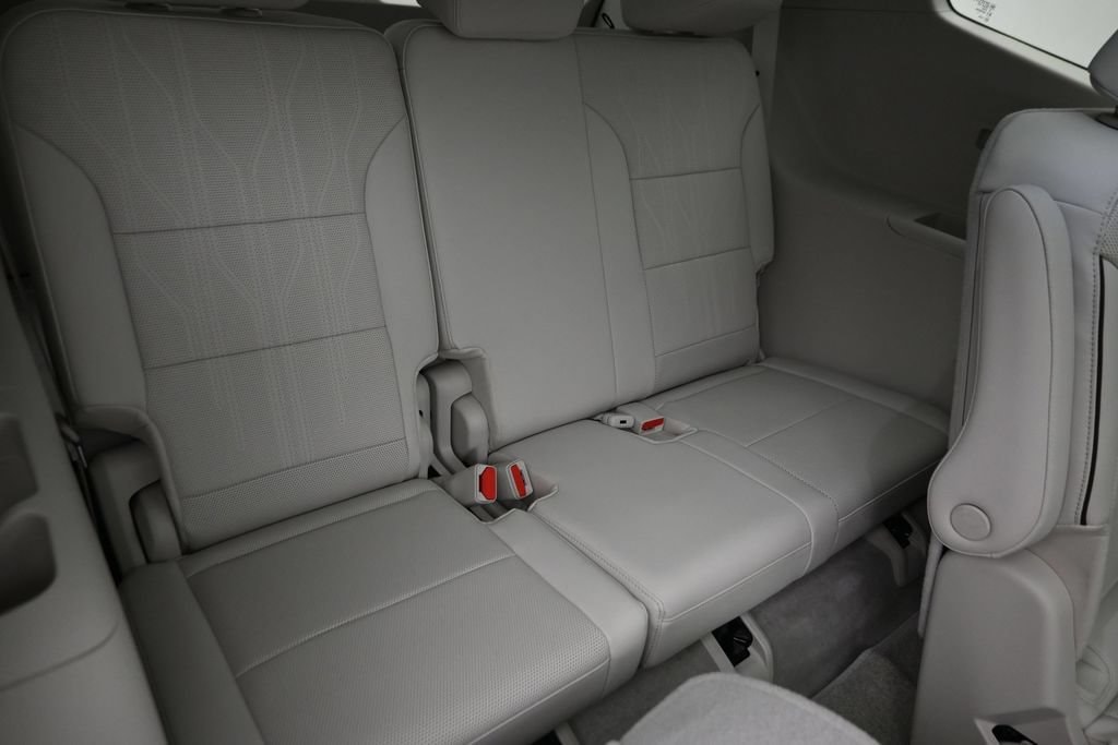 2026 Buick Enclave Avenir - Photo 11