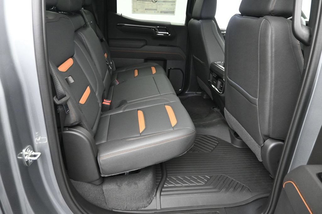 2026 GMC Sierra 1500 AT4 - Photo 10