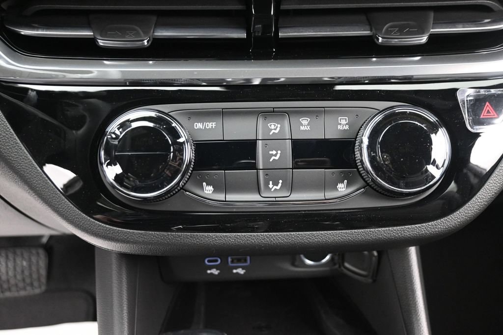 2026 Buick Envista Sport Touring - Photo 18