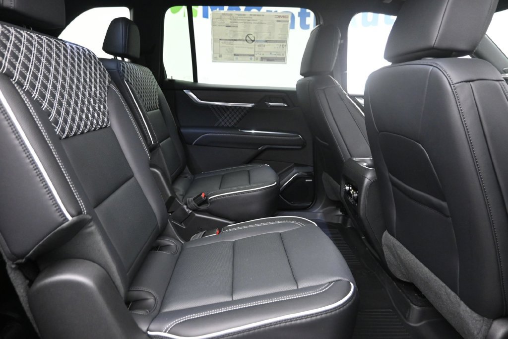 2027 GMC Acadia Denali - Photo 8