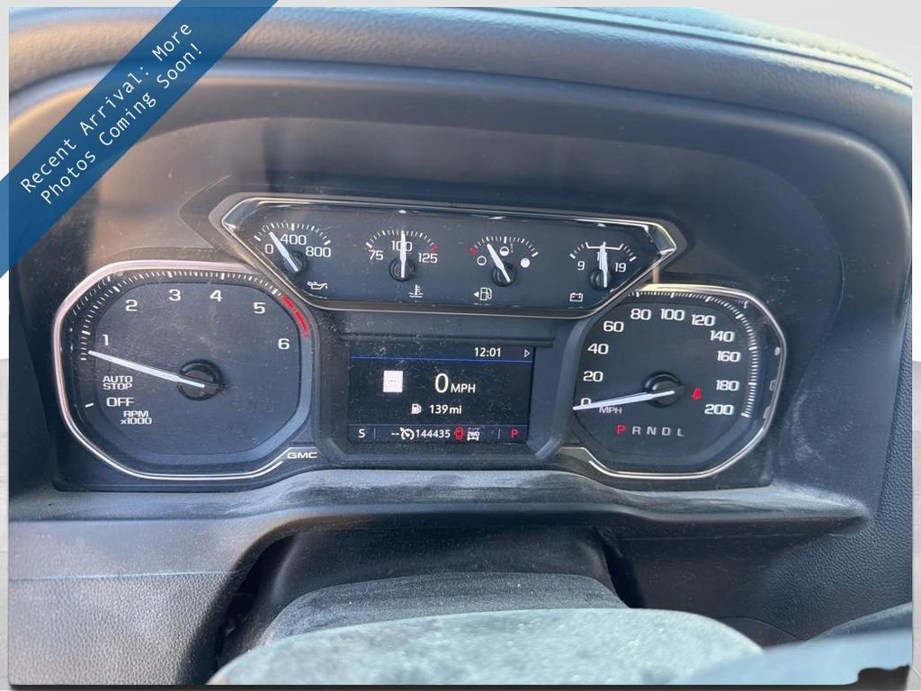 2020 GMC Sierra 4WD Crew Cab Short Box AT4's photo