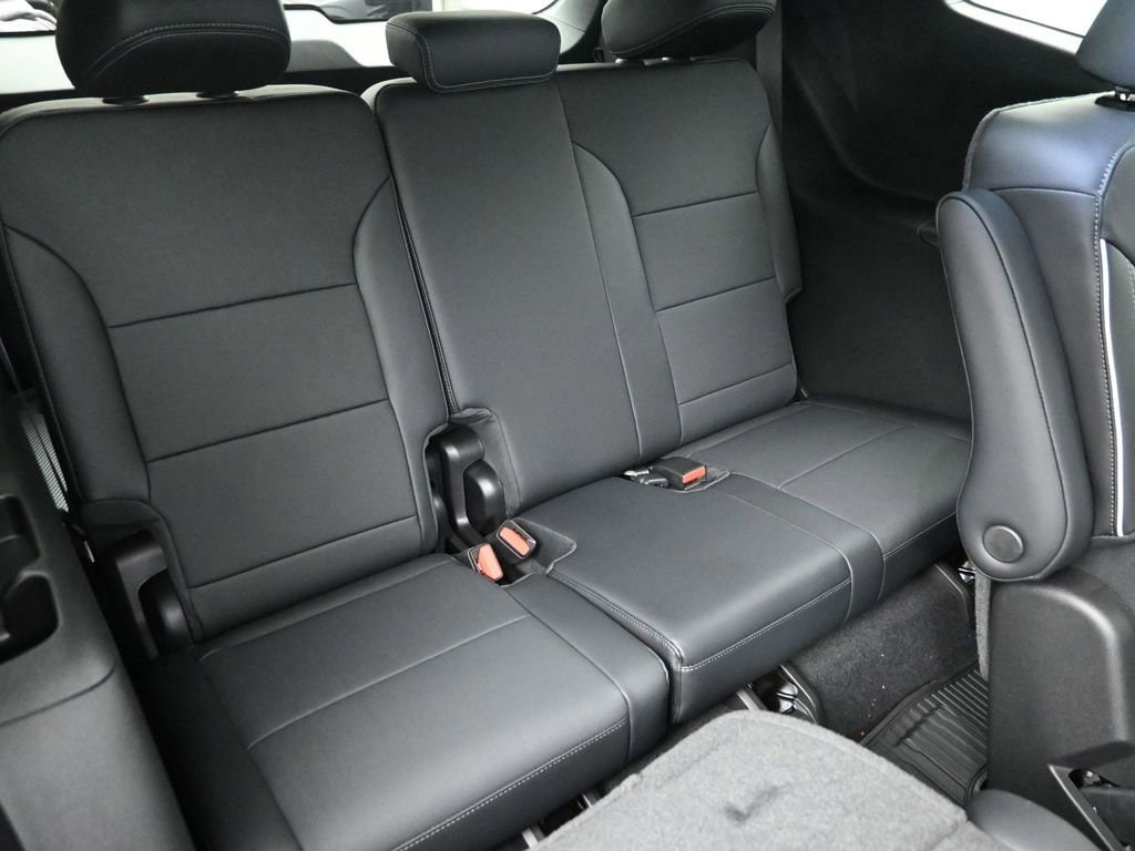 2026 Buick Enclave Preferred - Photo 11