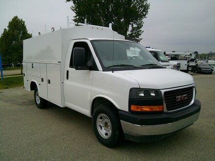 2025 GMC Savana Cutaway 3500 1WT Cutaway Van