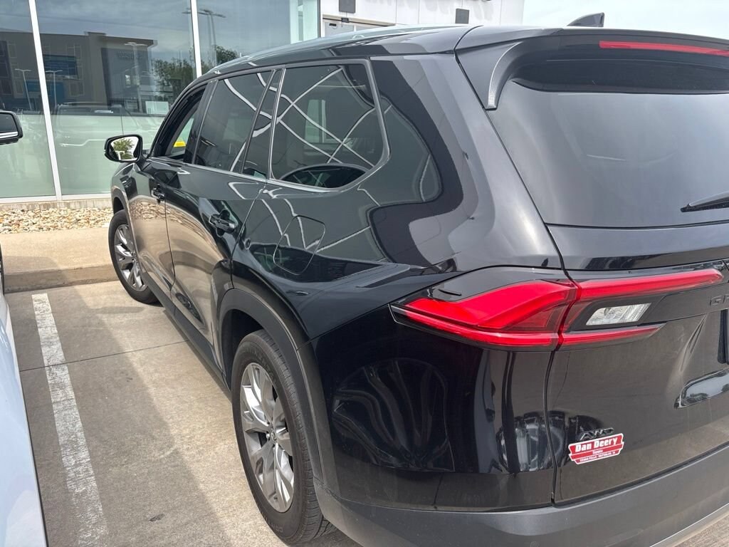 Used 2024 Toyota Grand Highlander XLE SUV