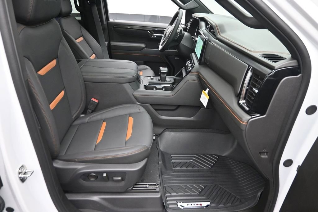 2026 GMC Sierra 1500 AT4 - Photo 9