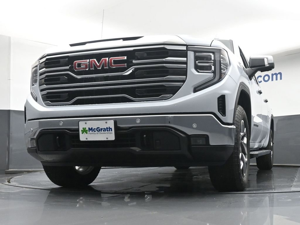 2026 GMC Sierra 1500 SLT - Photo 7