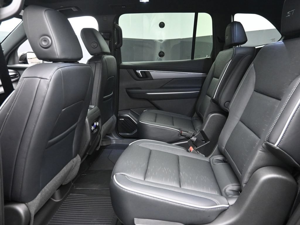 2026 Buick Enclave Sport Touring - Photo 14