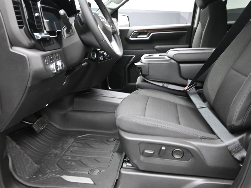 2026 GMC Sierra 1500 SLE - Photo 16