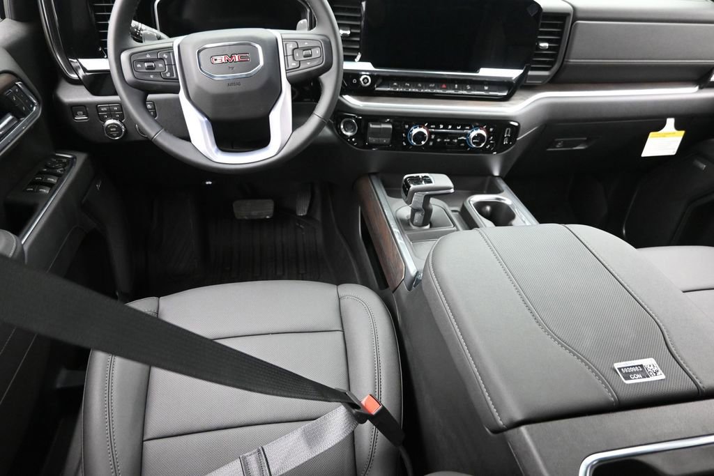 2026 GMC Sierra 1500 SLT - Photo 14