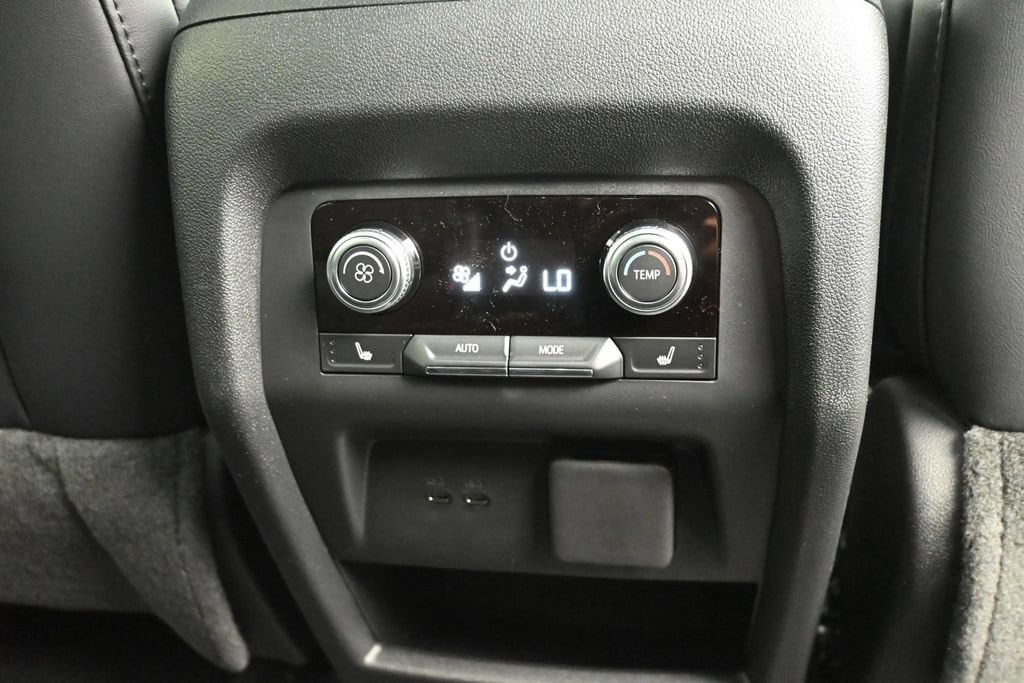 2026 GMC Acadia Elevation - Photo 11