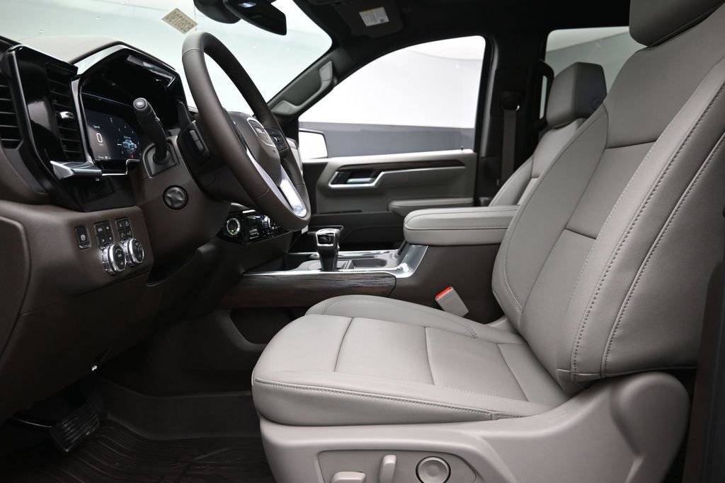 2026 GMC Sierra 1500 SLT - Photo 16