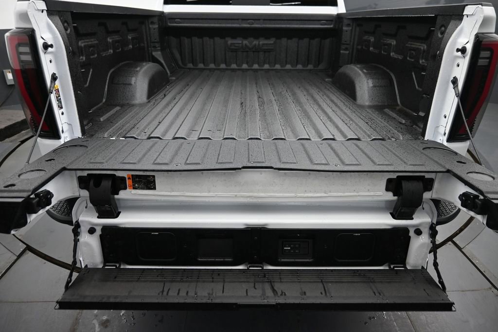2026 GMC Sierra 2500HD AT4X - Photo 11