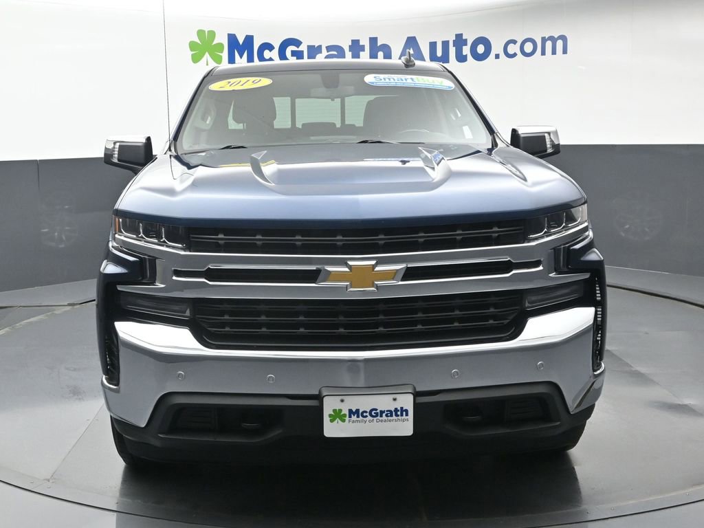 2019 Chevrolet Silverado 1500 LT photo 3