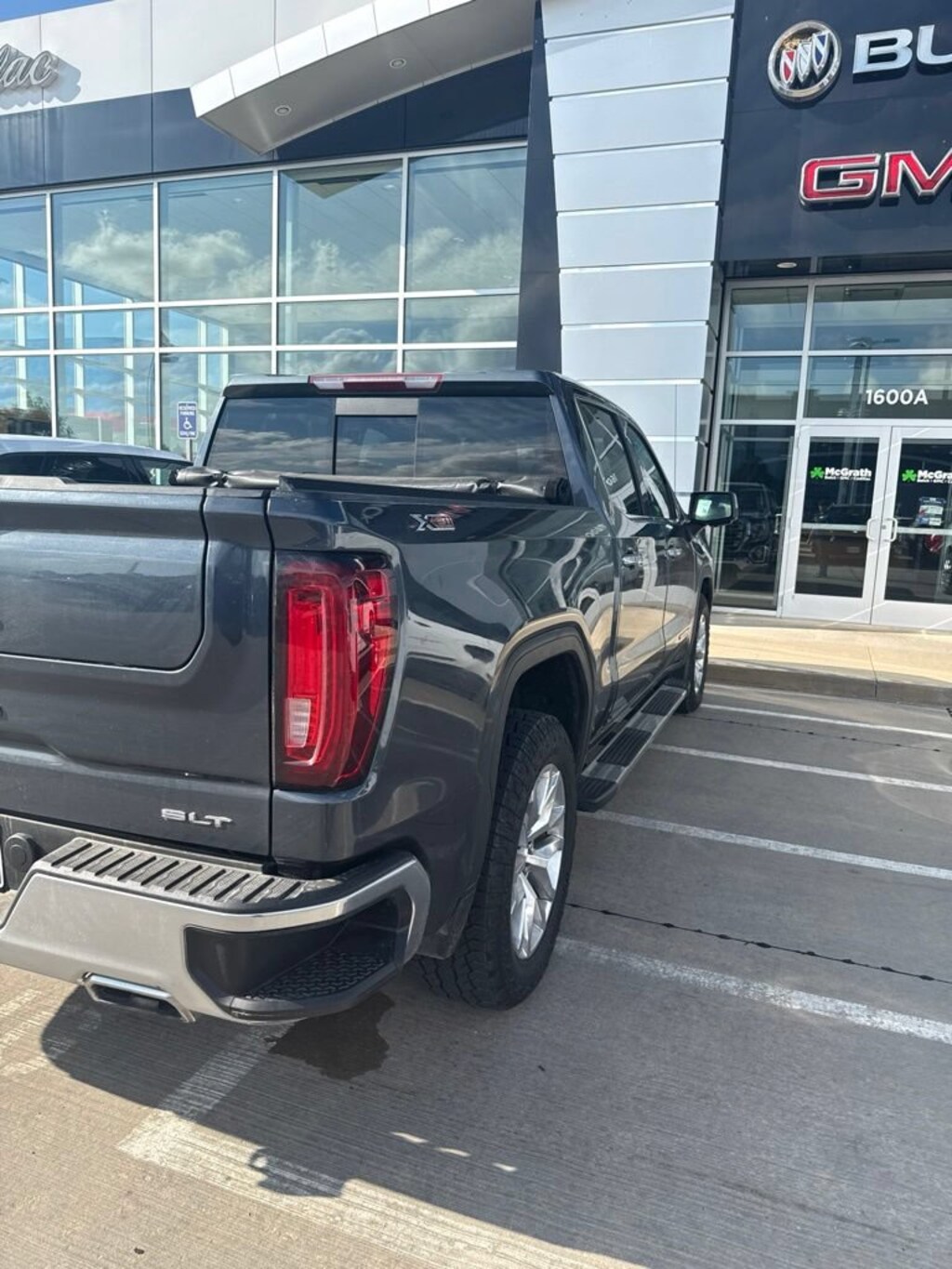 Used 2021 GMC Sierra 1500 SLT Truck Crew Cab