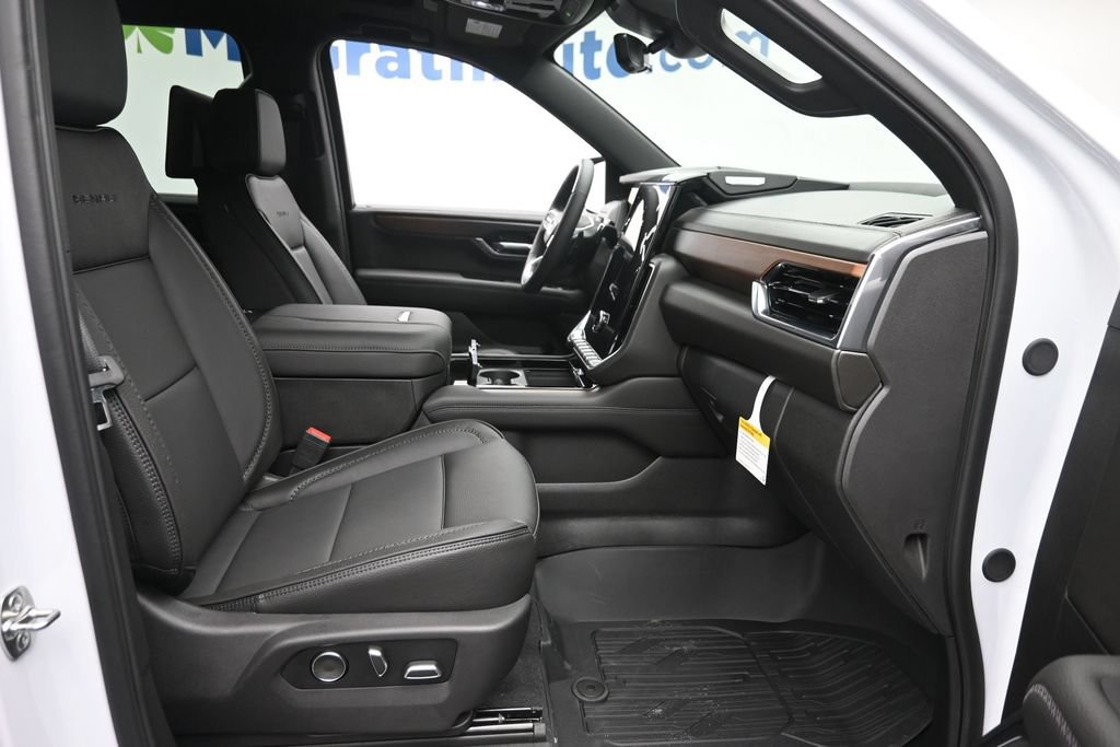 2026 GMC Yukon XL Denali - Photo 9