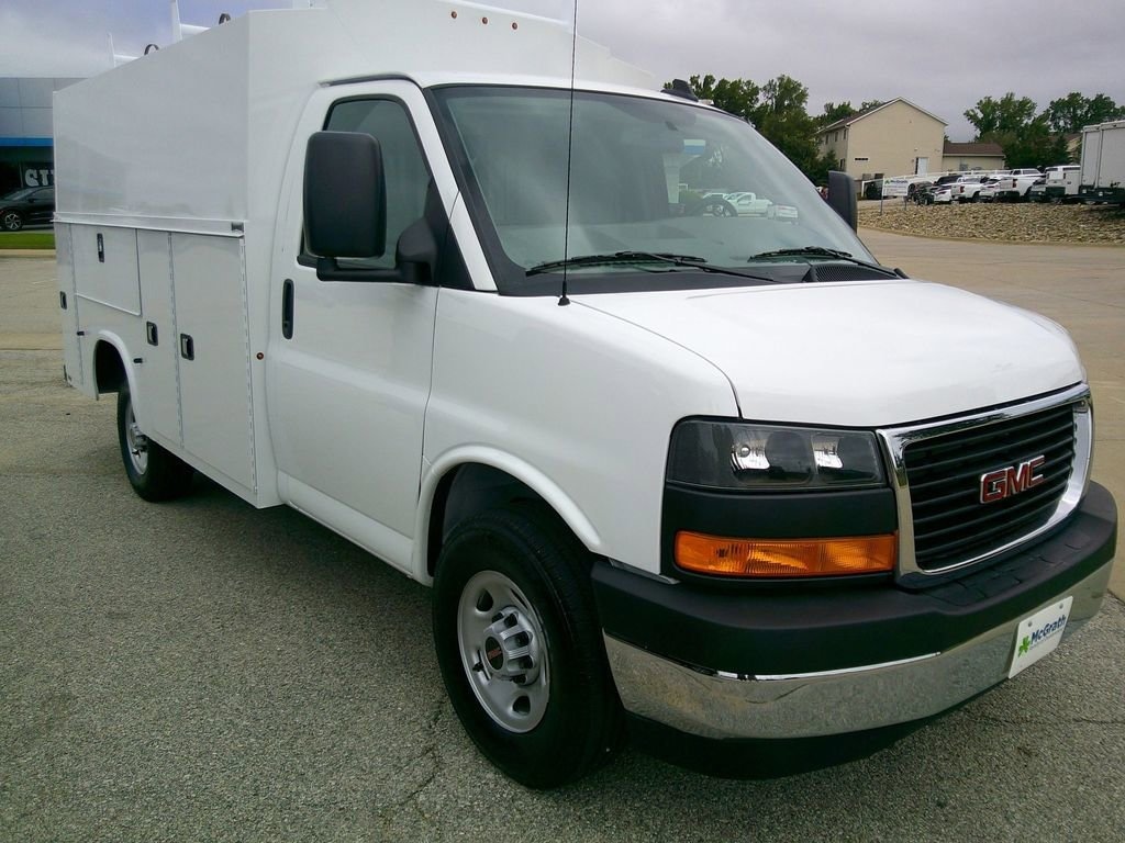 New 2025 GMC Savana Cutaway 3500 1WT Cutaway Van