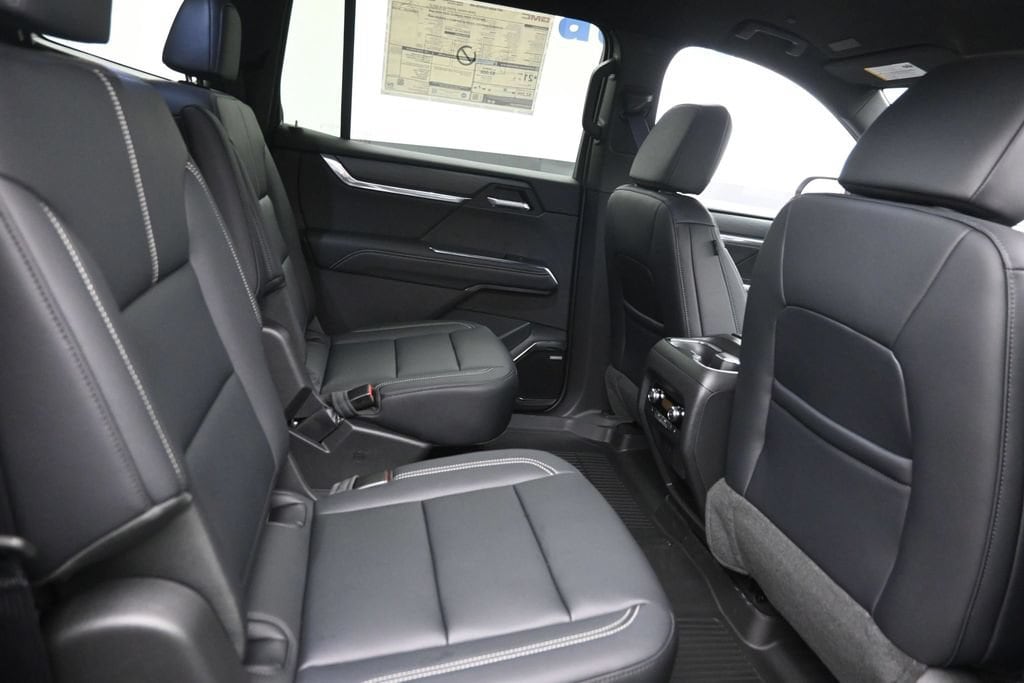 2027 GMC Acadia Elevation - Photo 10