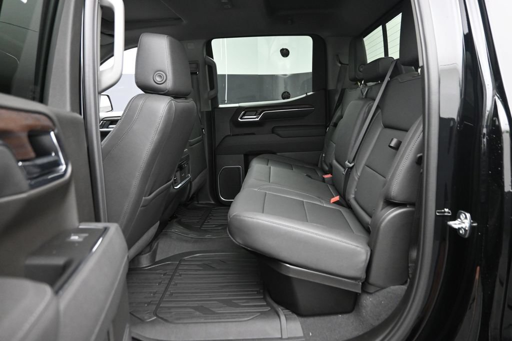 2026 GMC Sierra 1500 SLT - Photo 12