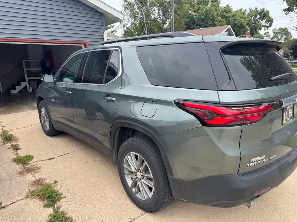 Used 2023 Chevrolet Traverse LT Cloth SUV