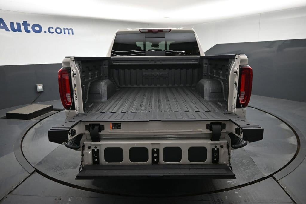 2026 GMC Sierra 1500 AT4 - Photo 11