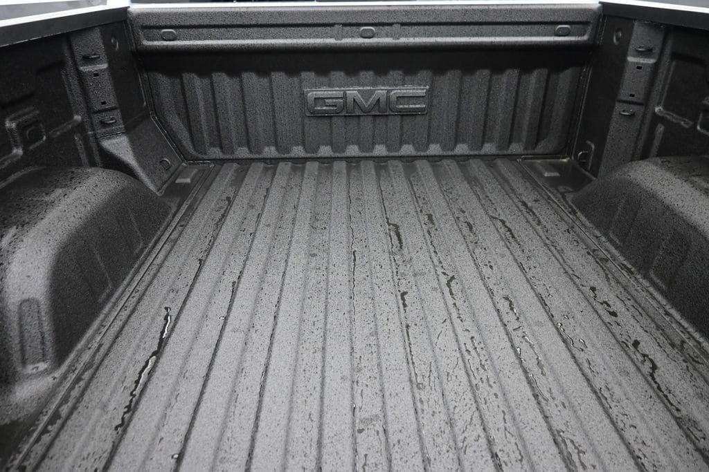2026 GMC Sierra 1500 SLT - Photo 11