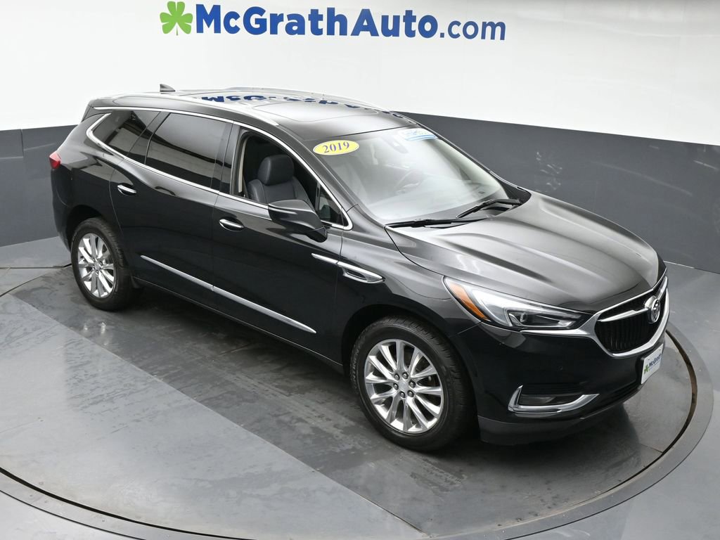 2019 Buick Enclave Premium photo 2