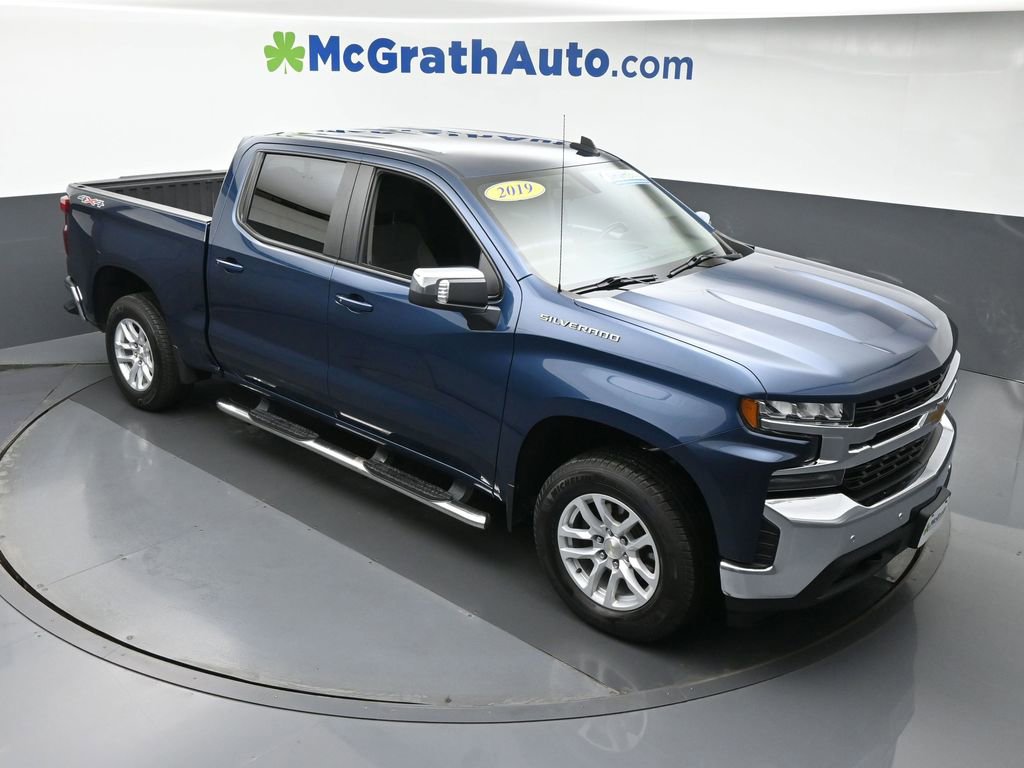 2019 Chevrolet Silverado 1500 LT photo 2