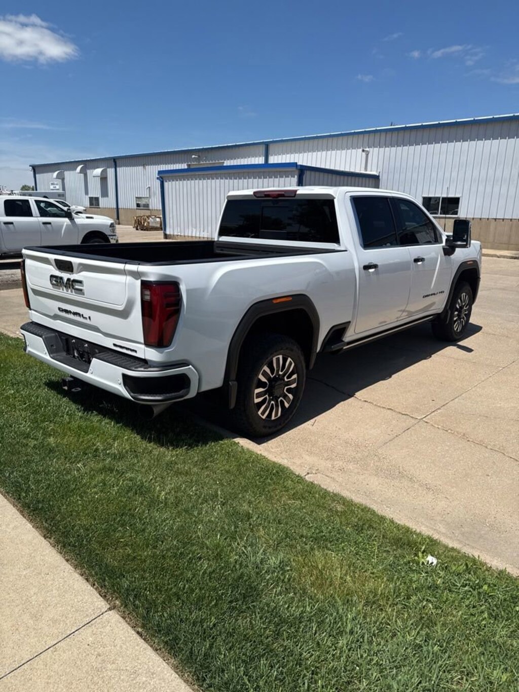 Used 2025 GMC Sierra 2500 HD Denali Ultimate Truck Crew Cab