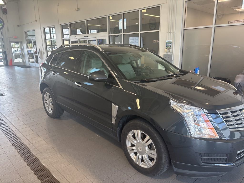 Used 2016 Cadillac SRX Luxury Collection with VIN 3GYFNEE33GS533811 for sale in Cedar Rapids, IA