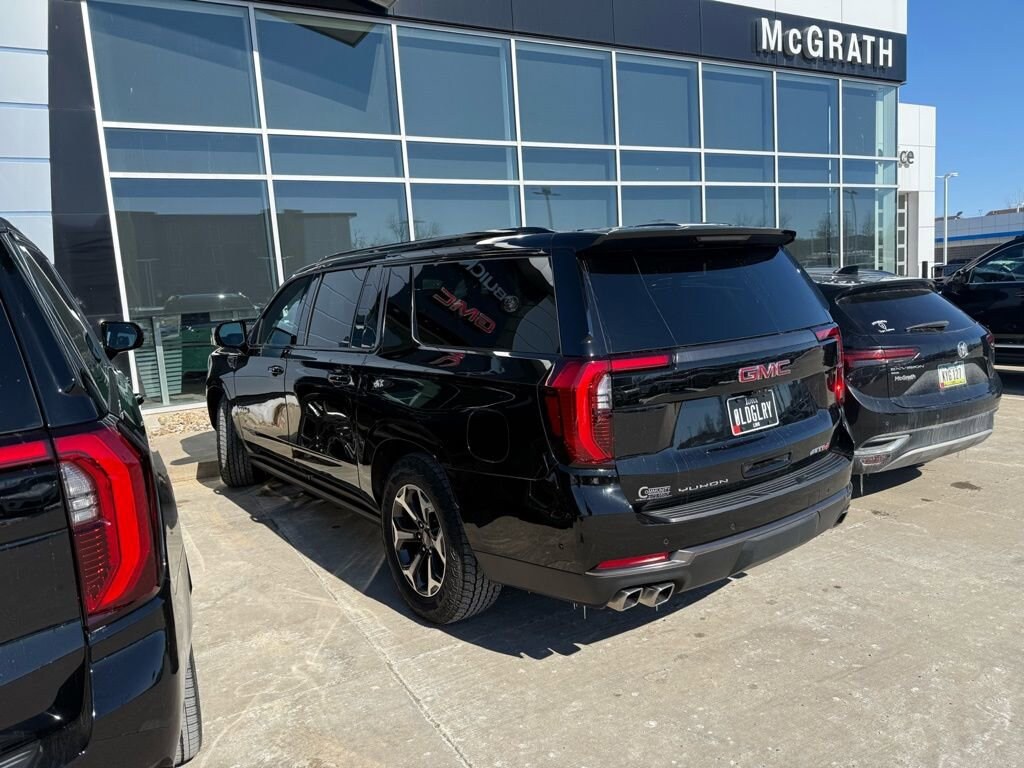 Used 2025 GMC Yukon XL AT4 Ultimate SUV