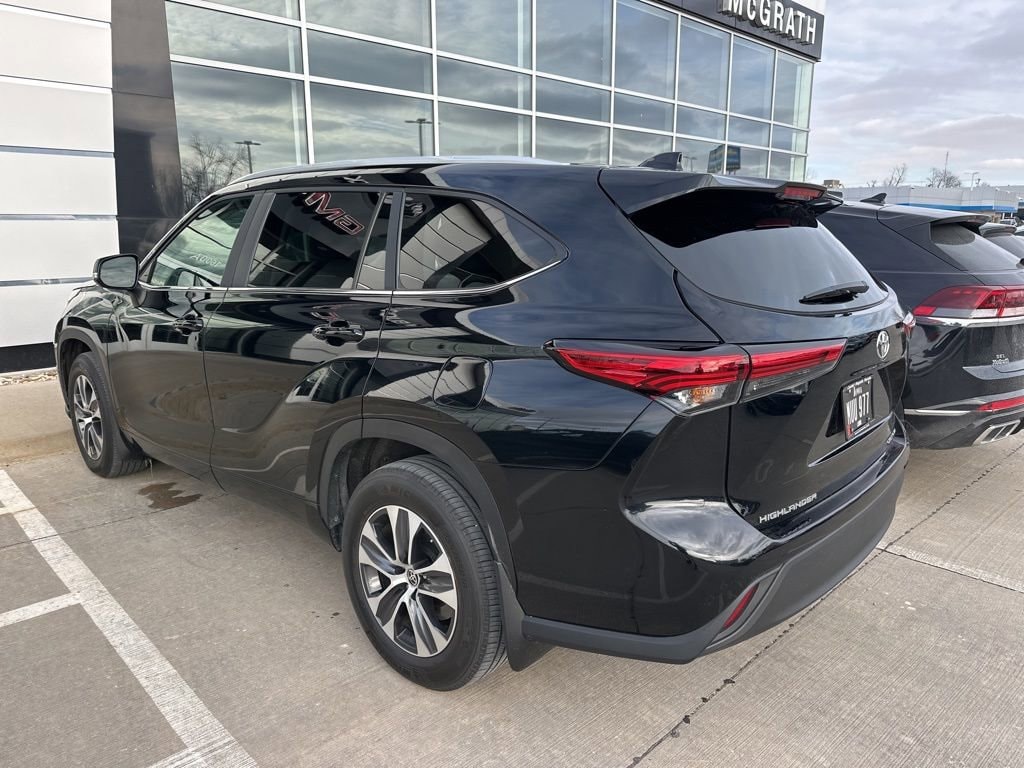 Used 2023 Toyota Highlander L SUV