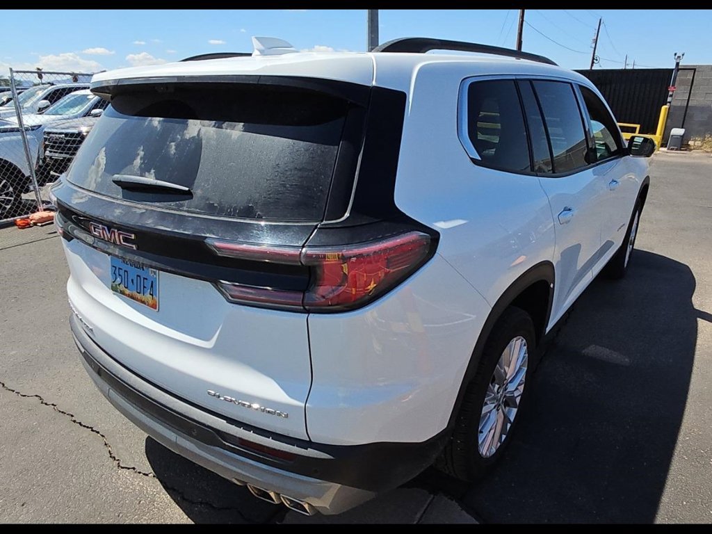 Used 2026 GMC Acadia Elevation SUV