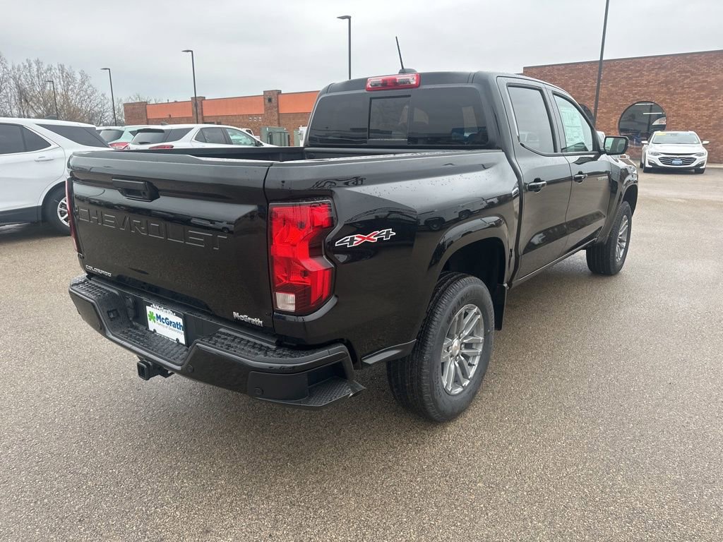 2025 Chevrolet Colorado Work Truck LT photo 3