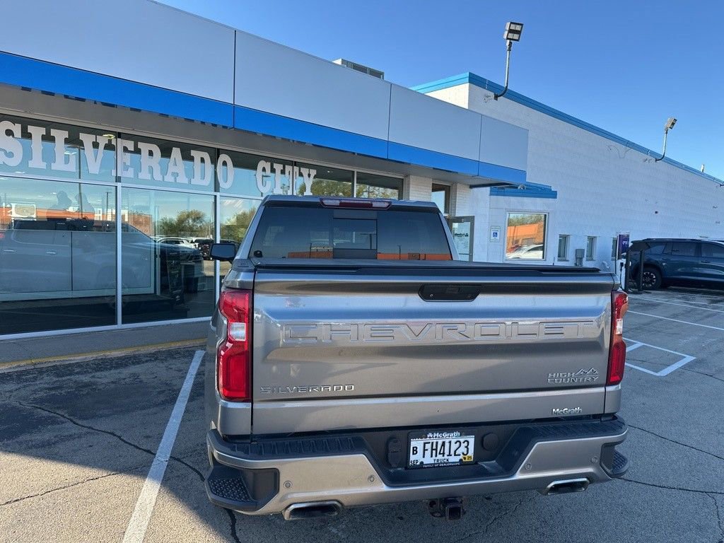2019 Chevrolet Silverado 1500 High Country photo 3