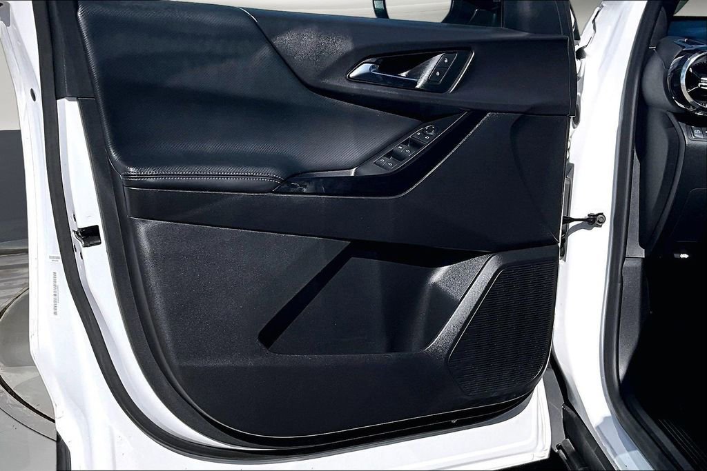 2025 Chevrolet Equinox LT - Photo 23