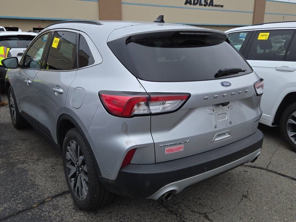 2020 Ford Escape Titanium Hybrid photo 2