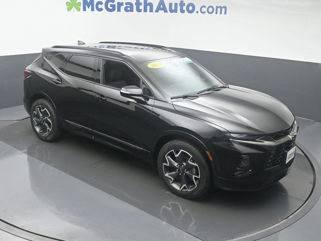 2019 Chevrolet Blazer RS photo 2