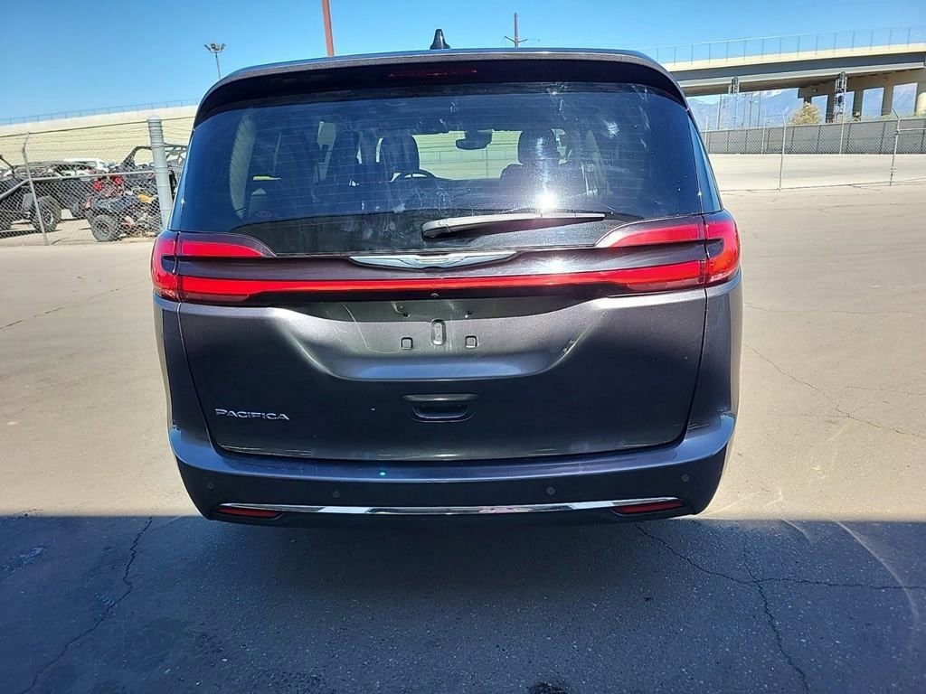 Used 2023 Chrysler Pacifica Touring L Van Passenger Van