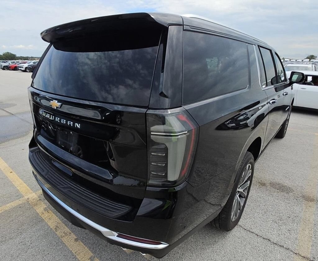 Used 2025 Chevrolet Suburban High Country SUV