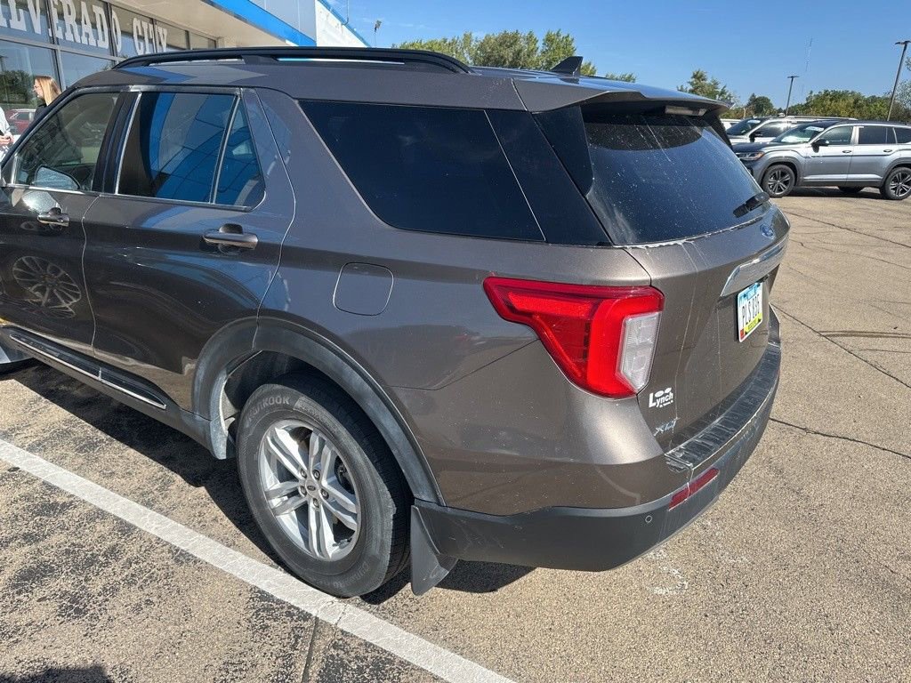 2021 Ford Explorer XLT photo 3