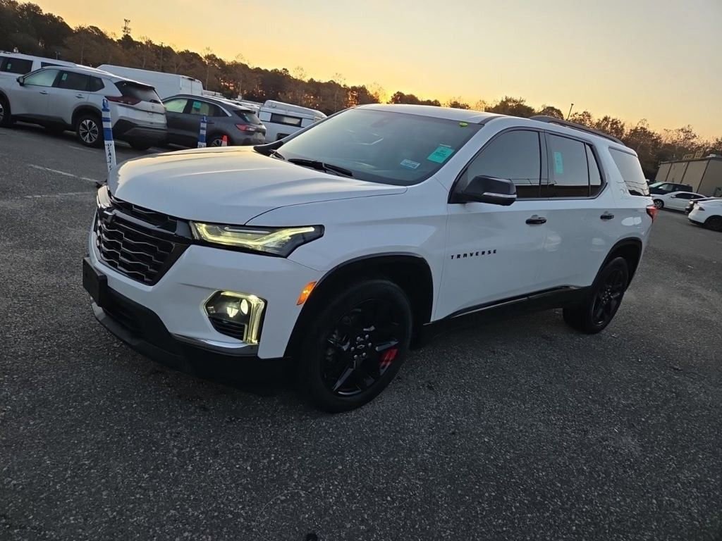2023 Chevrolet Traverse Premier photo 2