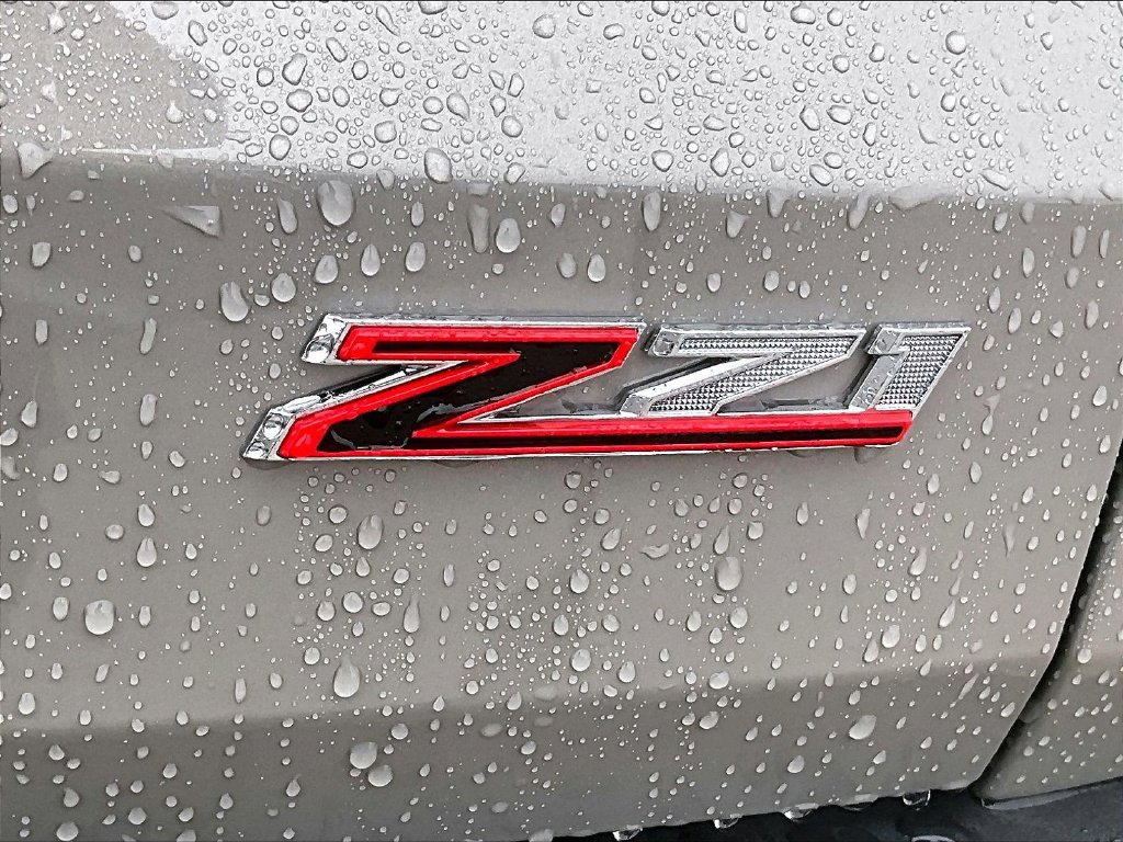 2027 Chevrolet Traverse Z71 - Photo 14