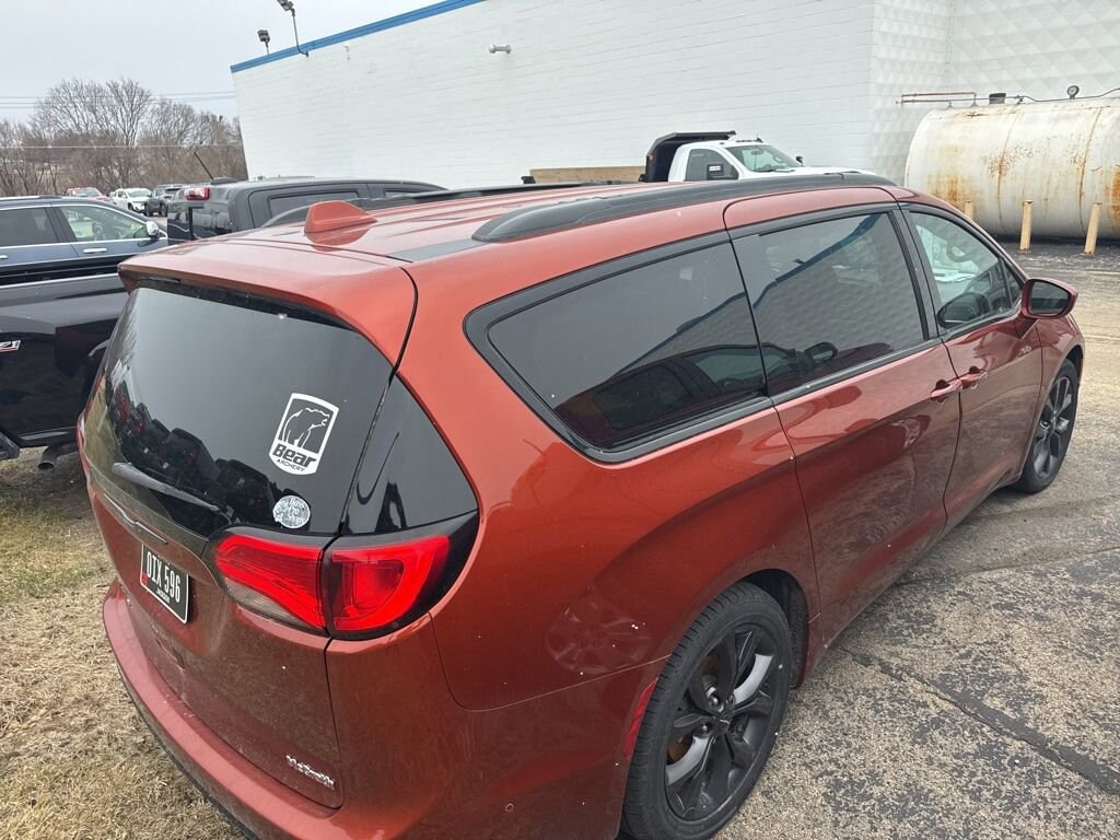 Used 2018 Chrysler Pacifica Touring L Plus Van