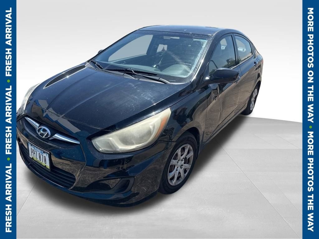2013 Hyundai Accent's photo
