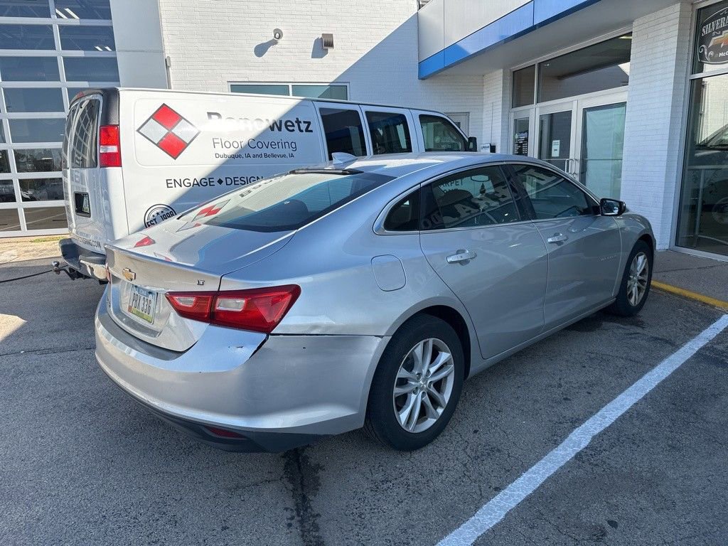 2016 Chevrolet Malibu 1LT photo 4