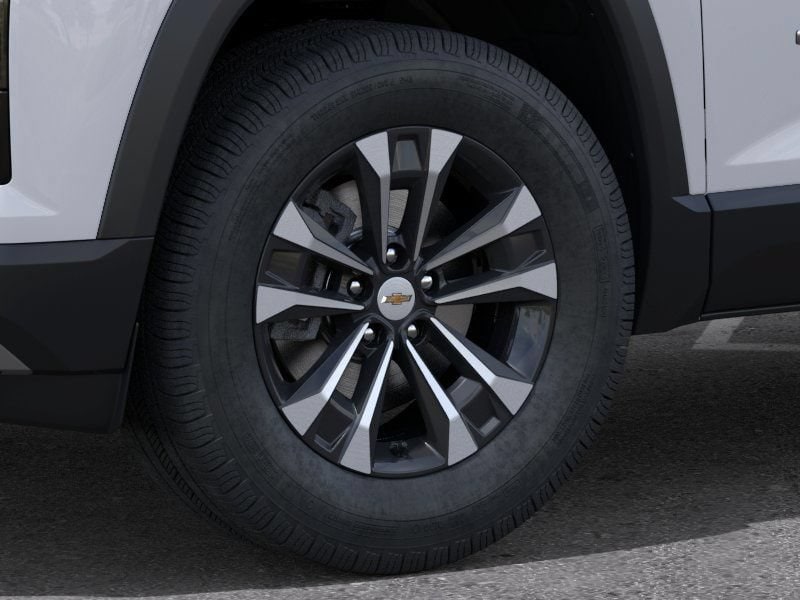 2027 Chevrolet Equinox LT - Photo 11