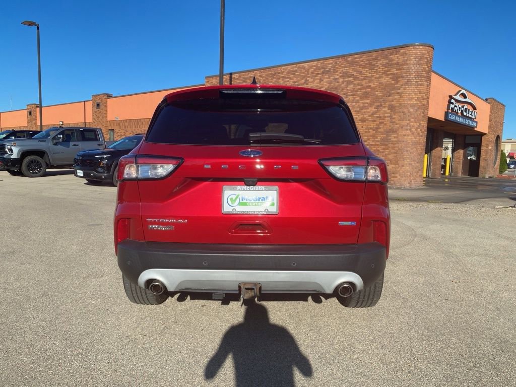 2020 Ford Escape Titanium photo 2